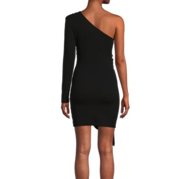 LEA & VIOLA One-Shoulder Ruched Dress in Black - Picture 2 of 3